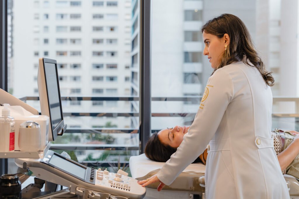 Tratamento e controle de peso para pacientes com distúrbios da tireoide